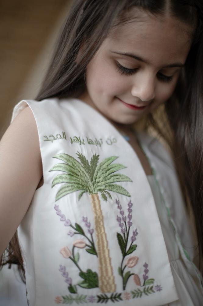 فستان مع السديري - يزهر المجد