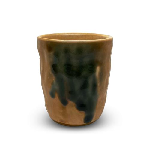 كوب سيراميك مموج زيتي