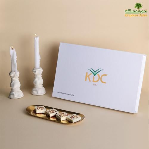 صندوق kdc مجدول بالمكسرات وزبدة الفول السوداني واللوز  والشوكولاته