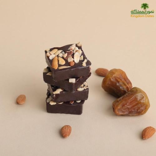 صندوق kdc سكري بالمكسرات بزبدة الفول السوداني واللوز والشوكولاته - قوالب