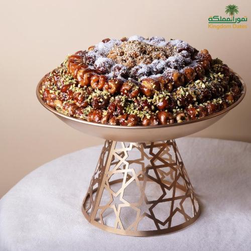 صينية نحاس ذهبية بقاعدة