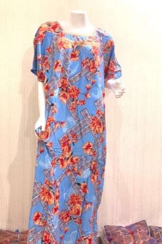 قميص طويل بشرائط دانتيل