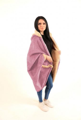 بطانيه مقلم فرو  بيج من الداخل