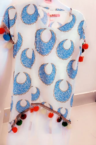 جلابيه اطفال هلال قصير من الامام وطويل من الخلف