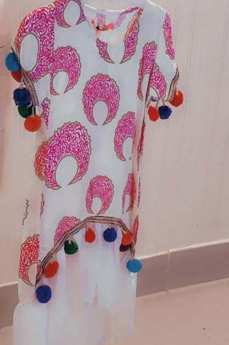 جلابيه اطفال هلال قصير من الامام وطويل من الخلف