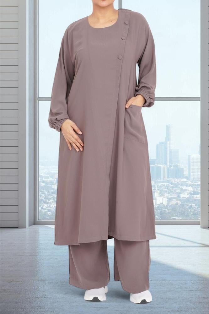 لحمي غامق
