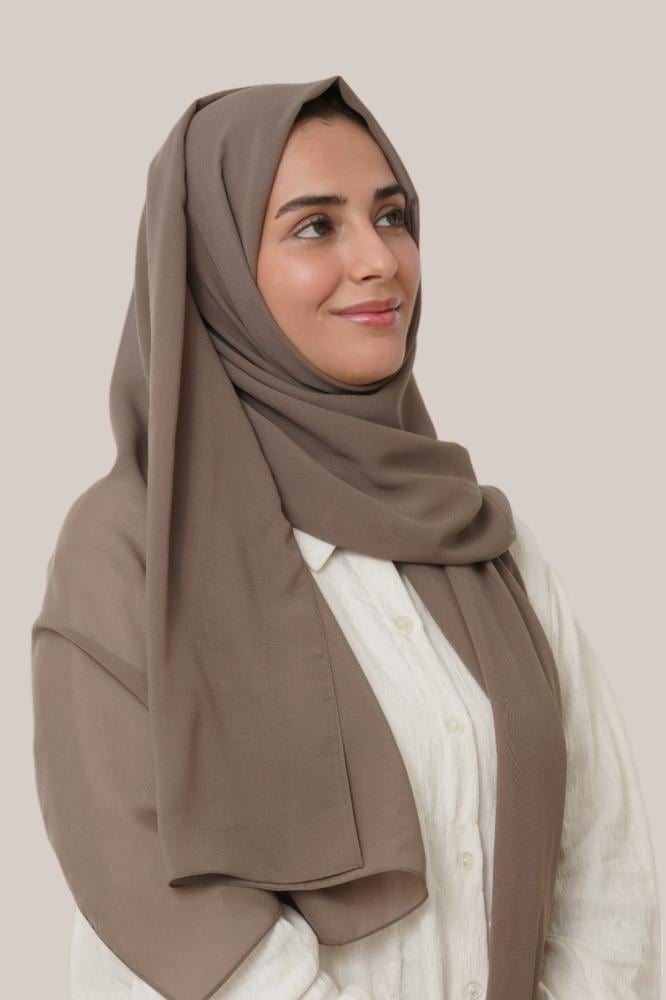 زيتي غامق