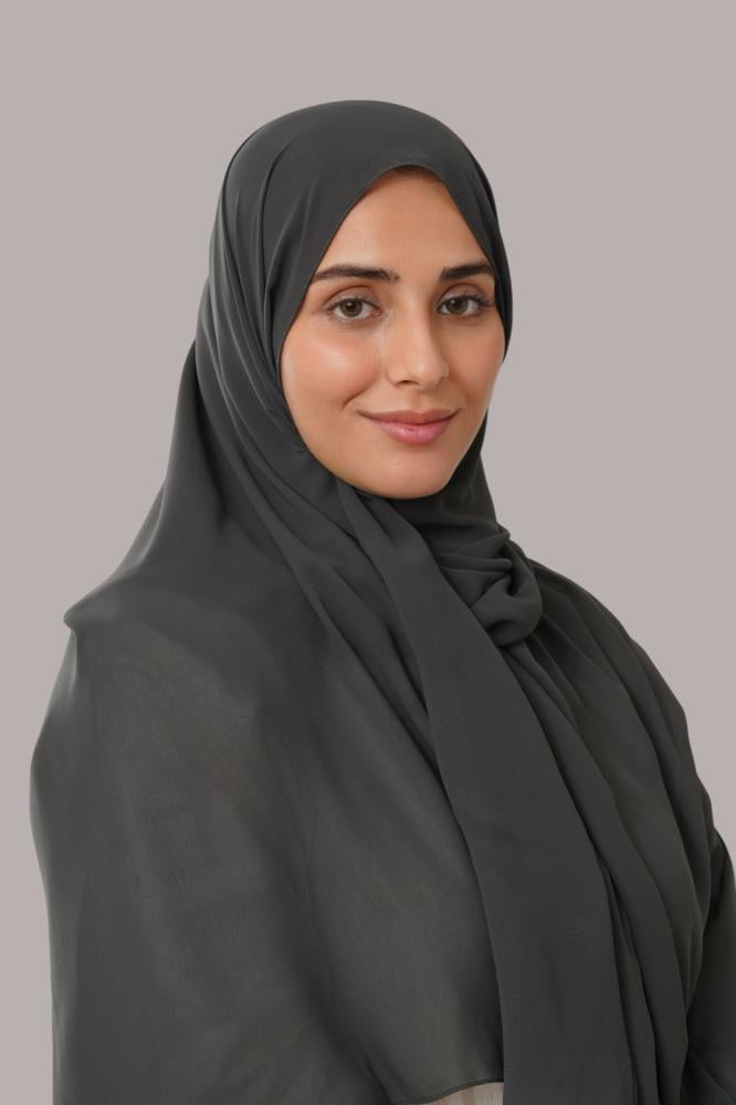رمادي غامق