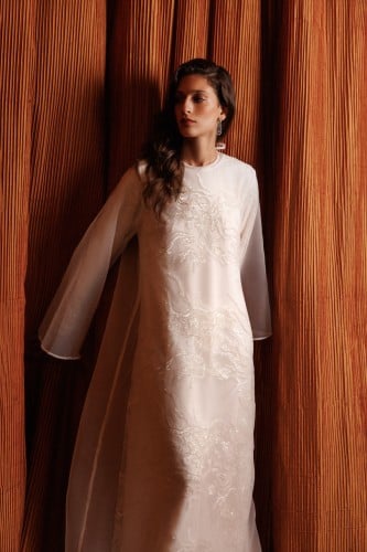 White dress and organza