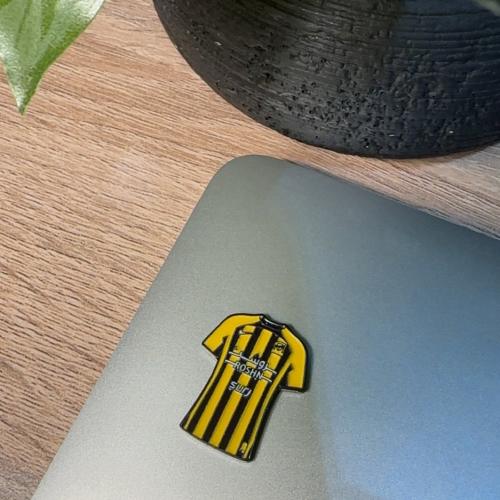 ستيكر معدني (تيشيرت الاتحاد)