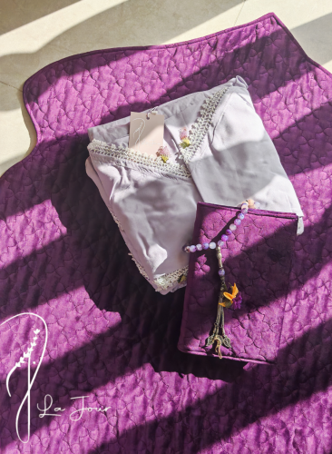 شرشف صلاة لف قطن بنفسجي بستال بالورد الاويا ا