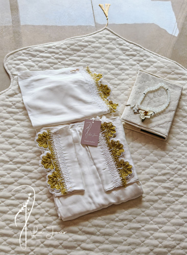 شرشف صلاة لف اوف وايت ستان اويا ذهبي جميل و مميز