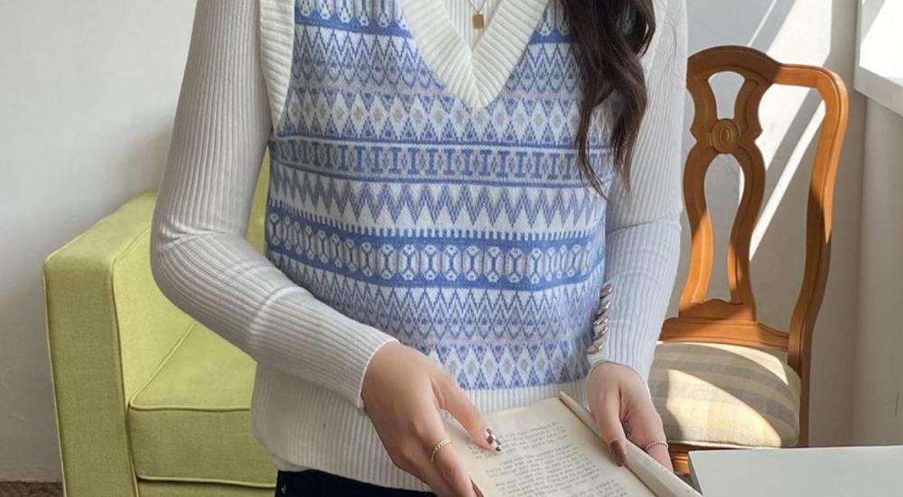 سويتر نسائي