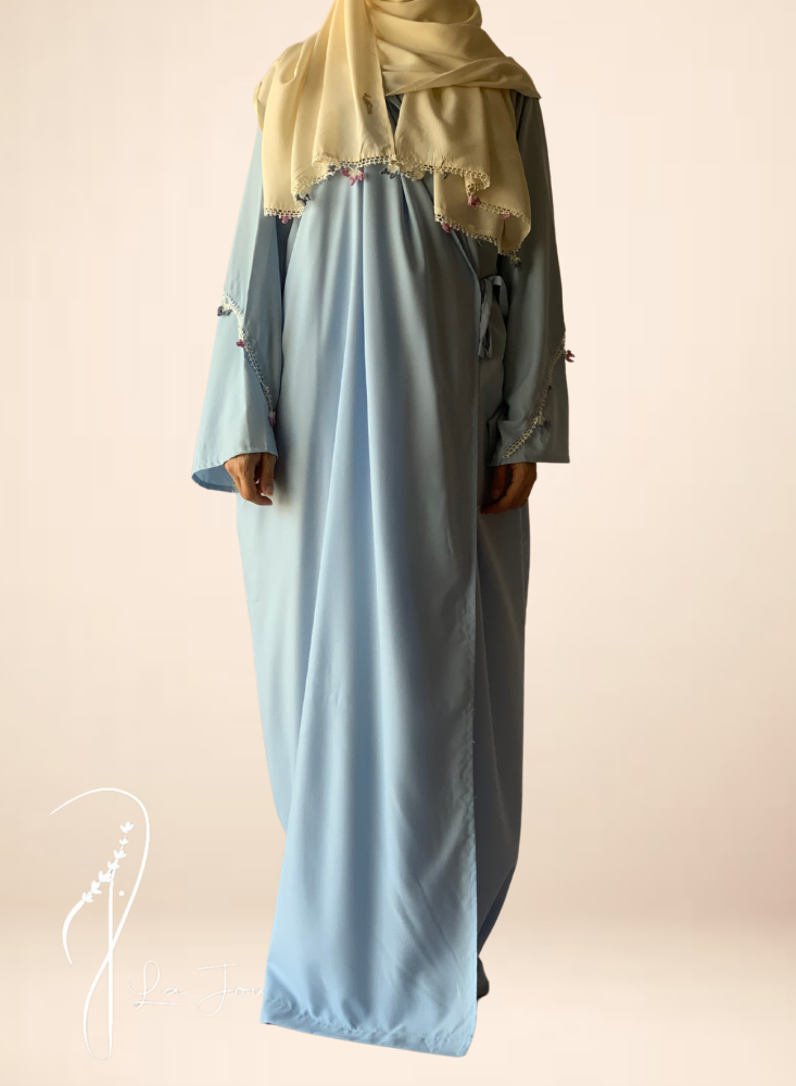 Sky blue wrap prayer sheet decorated with hand crochet