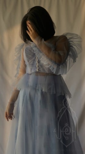 فستان كم طويل كلوش ت ودانتيل