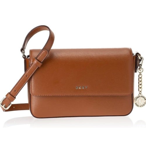 حقيقة دكني بني حجم صغير