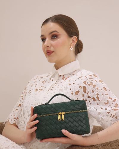 ‏Vanity Case Bag
