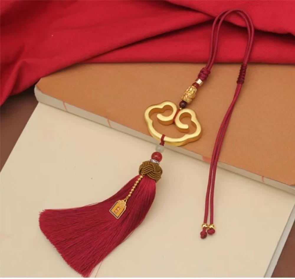 قلادة زينة داخلية للسيارة