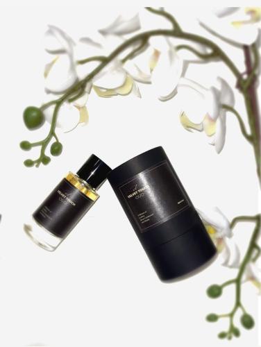 عطر لمسه مخملية