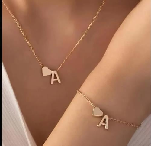 سلسال مع سوارة على شكل قلب وحروف انجليزية (جميع ال...