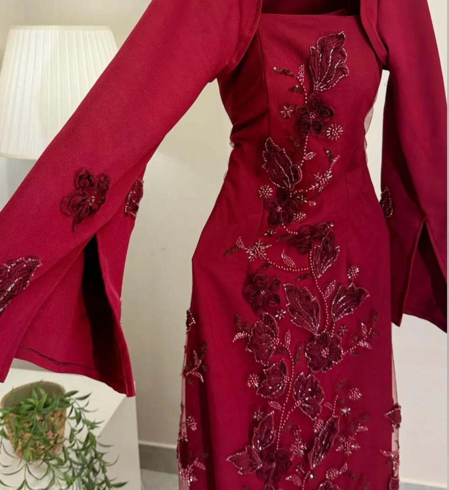 فستان سهره عنابي