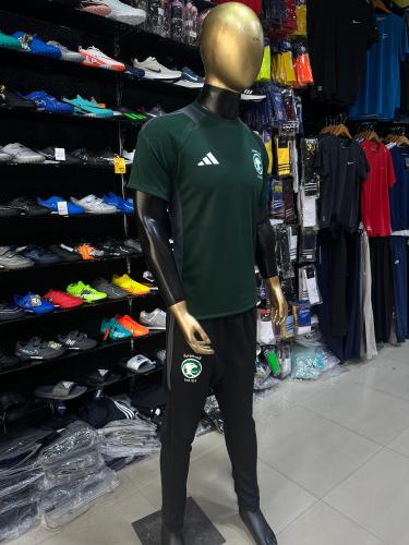 طقم تمارين المنتخب السعودي الجديد-2025