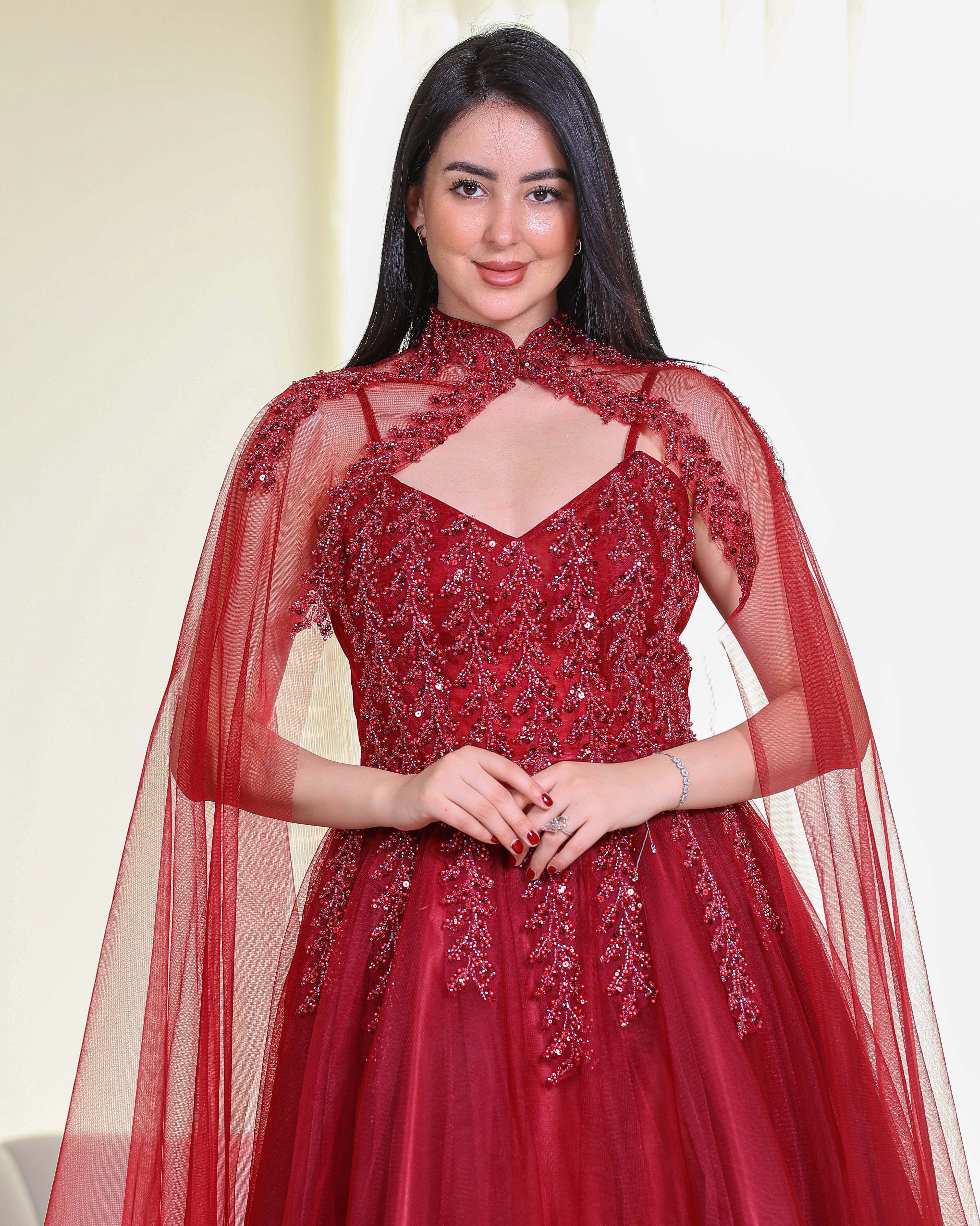 فستان سهرة عنابي