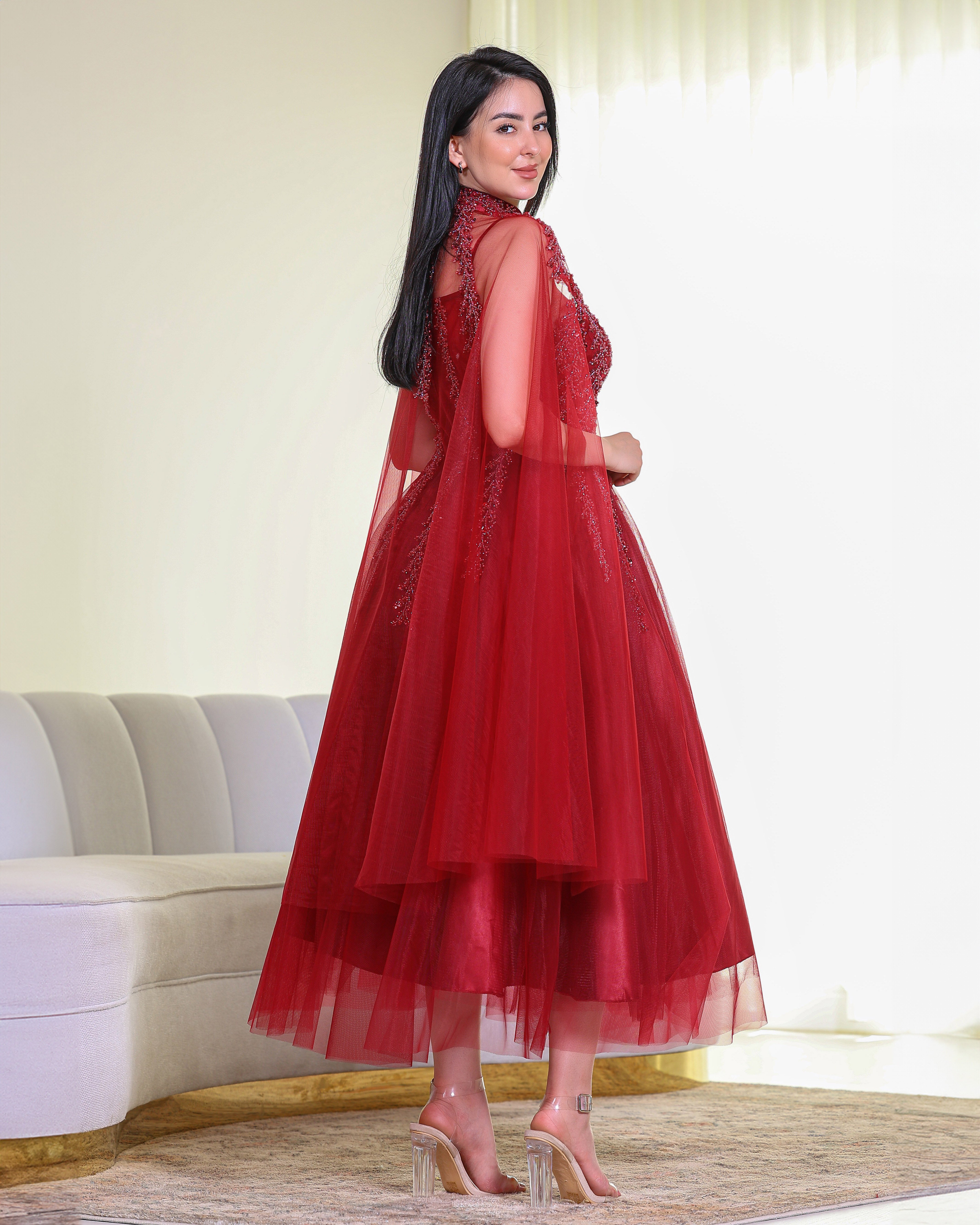 فستان سهرة عنابي