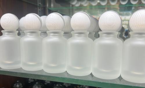 زجاج عطر كبس يدوي 50 ملي
