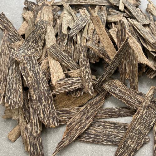 شرائح عود سومطري طبيعي درجة أولى