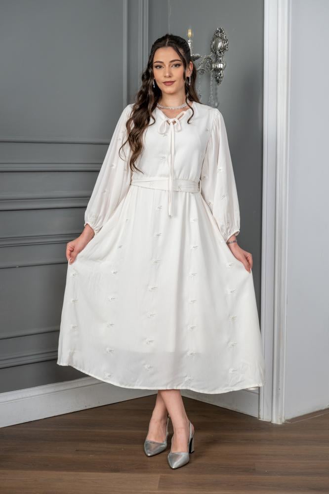 فستان قصير مطرز