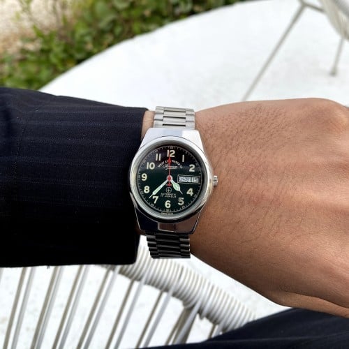 ساعة سوداء Vintage ماركة ويست اند السويسرية west e...