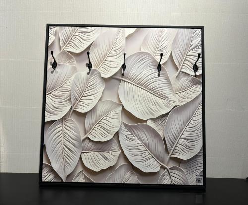 لوحة كلاسيكية لتعليق العبايات 80x80