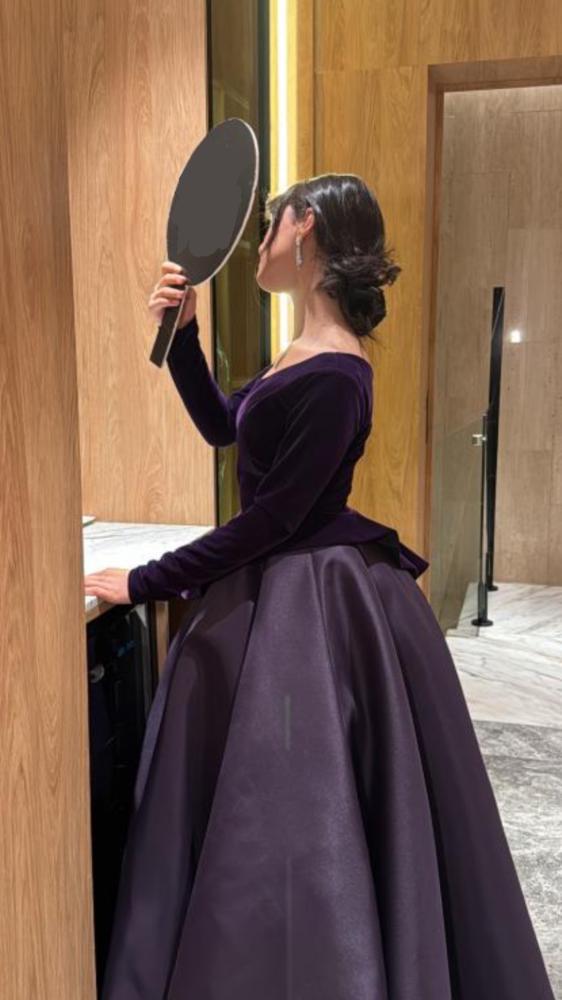 فستان فخم كلاسكيي