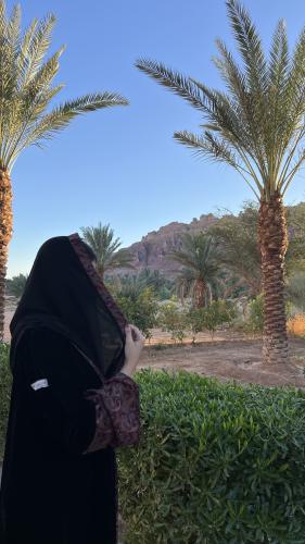 عباية كشميري مخمل