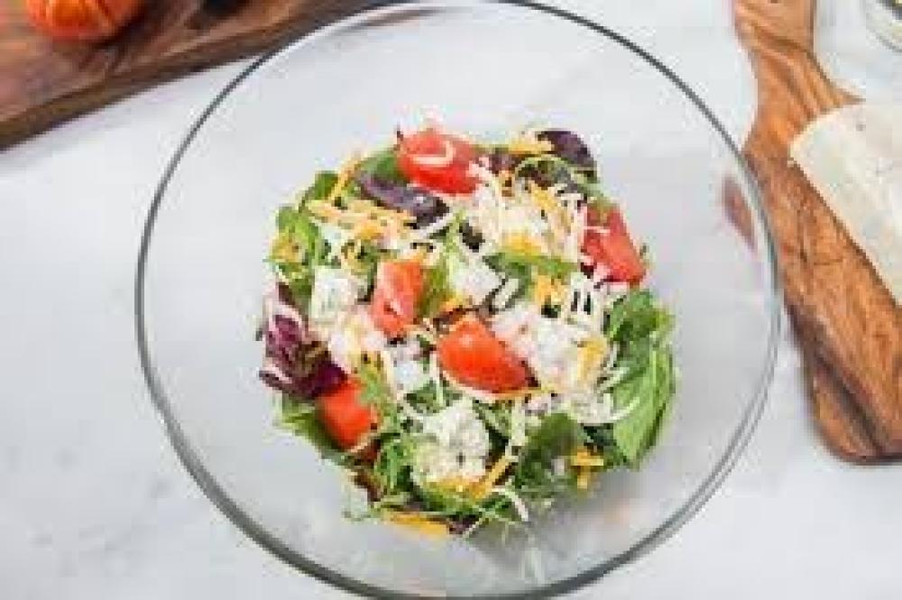 سلطات لعشاء خفيف