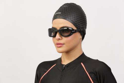 نظارة سباحه السوبر هيرو للكبار - أسود