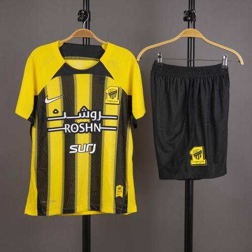 طقم الاتحاد الاساسي 2024/2025 (لاعبين)