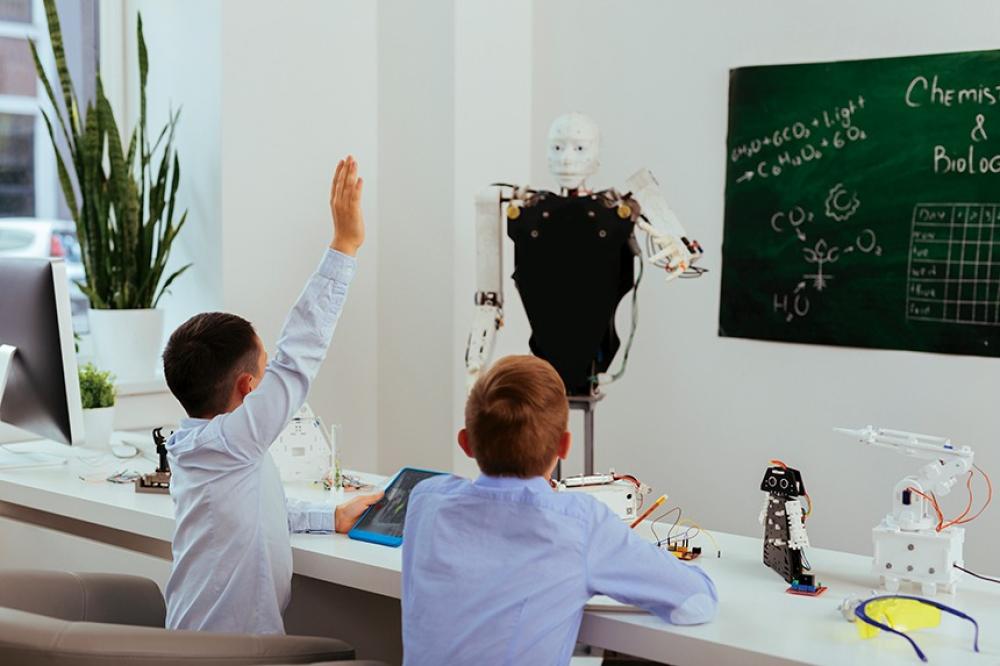 كيف يغيّر الذكاء الاصطناعي مستقبل الفصول الدراسية السعودية؟