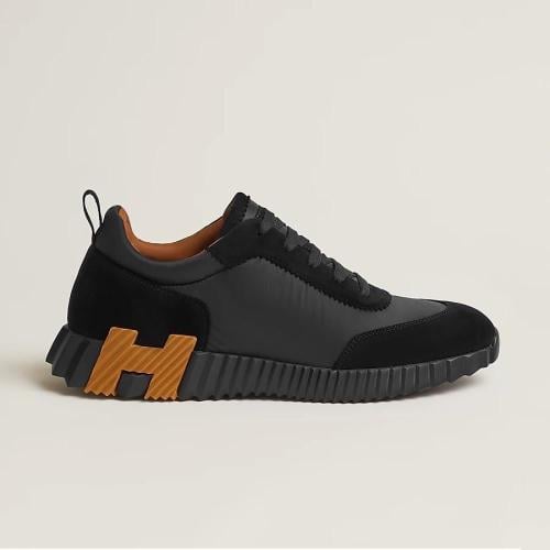 Bouncing sneaker