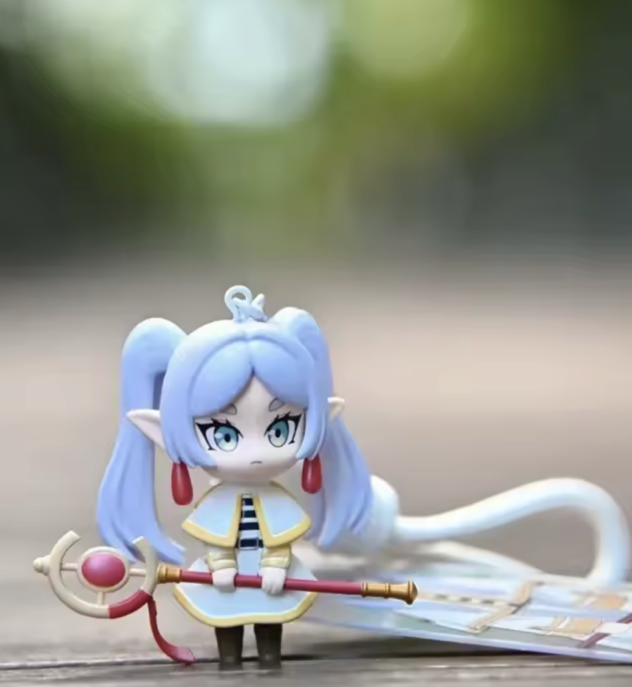 علبة مفاجآت سلسلة مفاتيح انمي فيريرن
