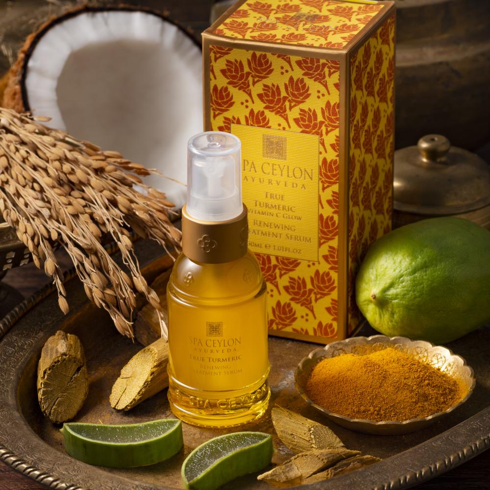 TRUE TURMERIC - VITAMIN C GLOW - RENEWING TREATMENT SERUM
