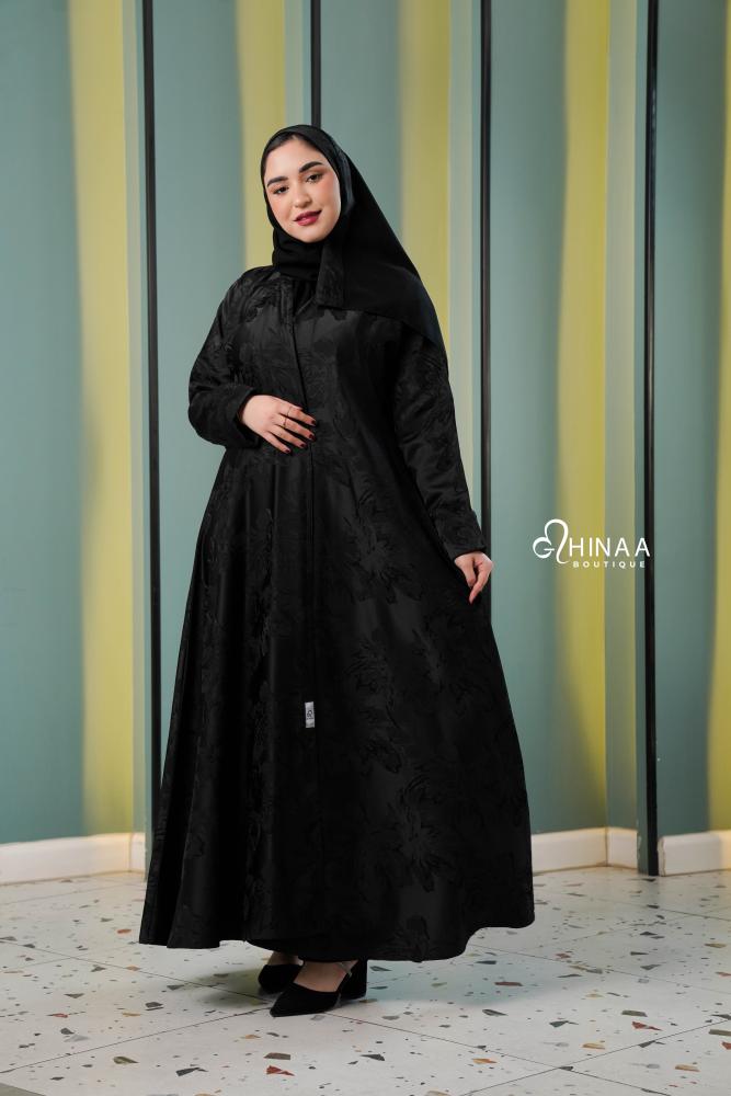 عباية نص فراشة قماش مشجر أسود