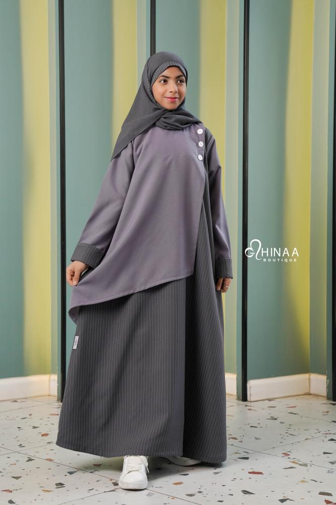 عباية بناتي رمادي سادة مع قماش غامق مقلم