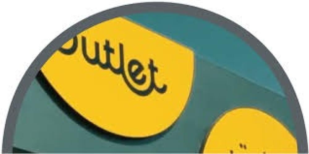 صيدليات أوتلت