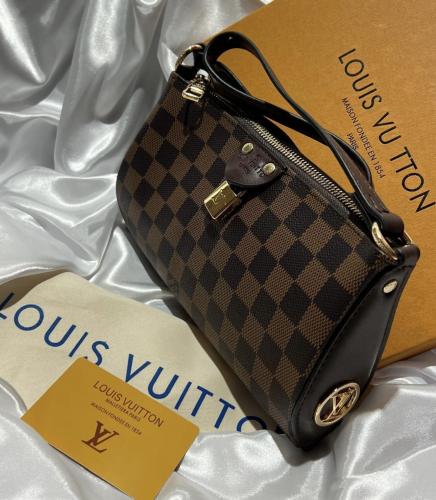 LOUIS VU TTON