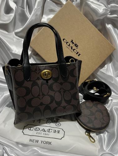 شنطة COACH
