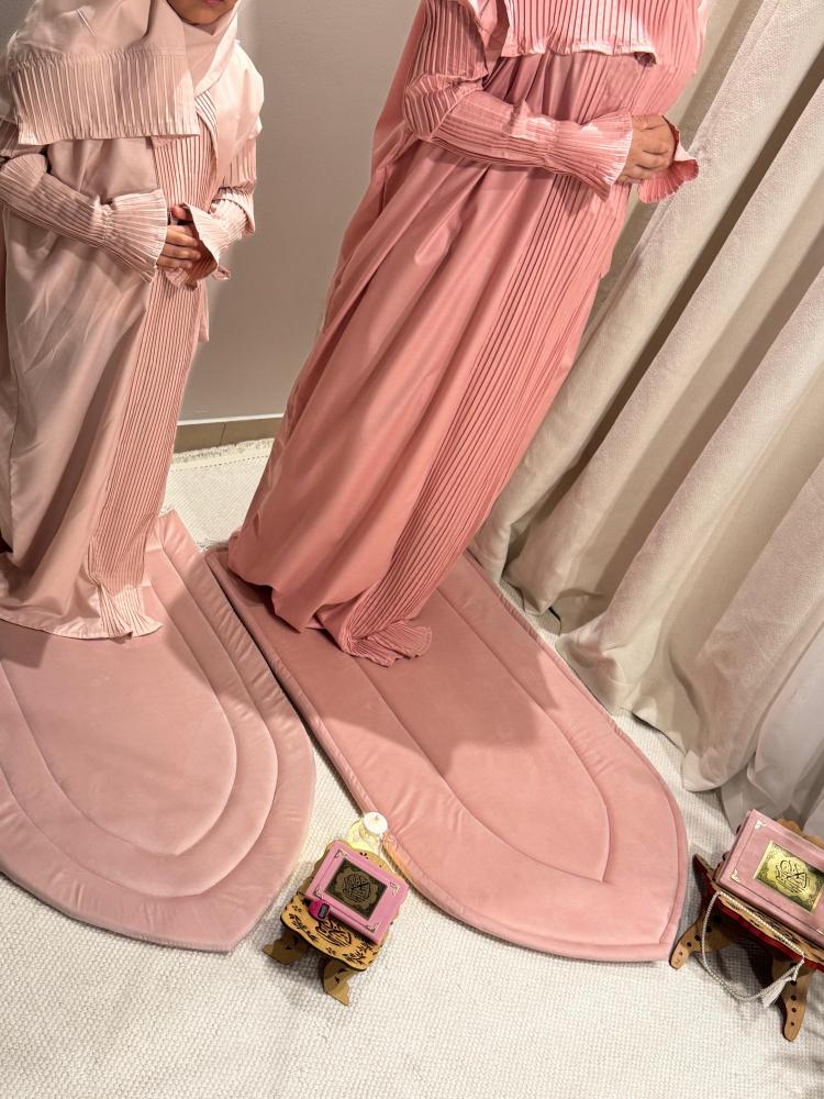 طقم الام وبنتها