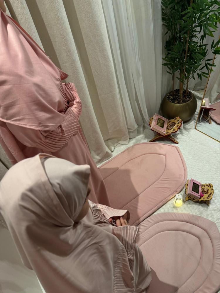 طقم الام وبنتها