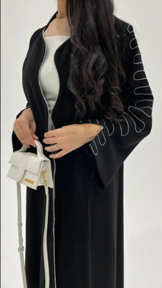 عبايات نسائية